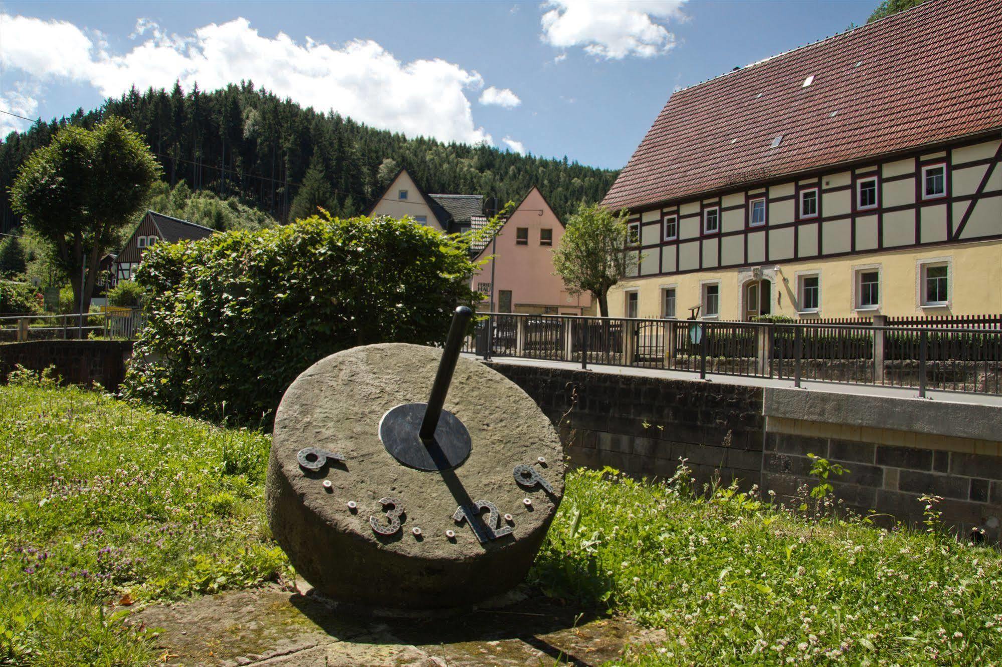 Hotel Garni Grundmuehle Bad Schandau Dış mekan fotoğraf